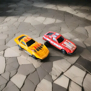 Kidco Burnin Key Lot of 2 Cars Datsun 280 ZX Turbo Red 80' Corvette Stingray 79'